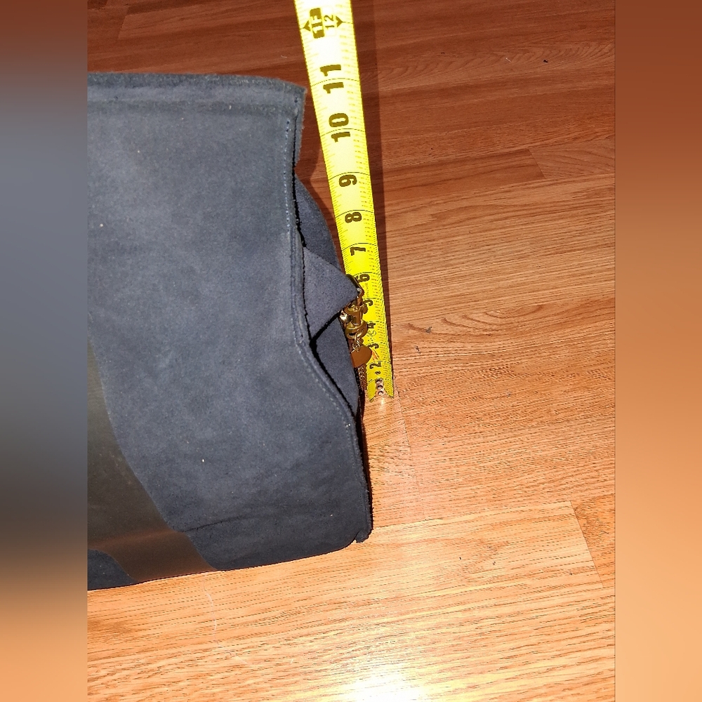 Clare V. Los Angeles Navy Suede Bag with Tan Leather Logo Patch - Picture 11 of 13